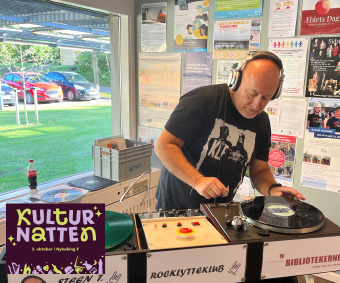 Kulturnat: DJ Steen T fra biblioteket spiller loungemusik