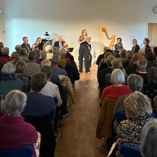 Stine Pilgaard læser højt