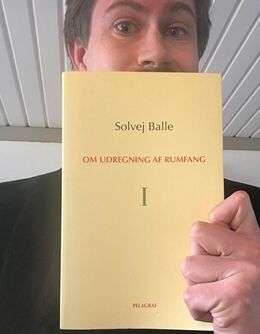 Nicolai anbefaler "Om udregning af rumfang" af Solvej Balle