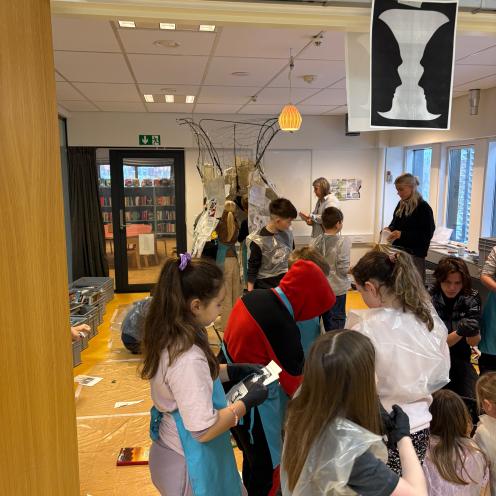 stemningsbillede fra workshop med skoleklasser